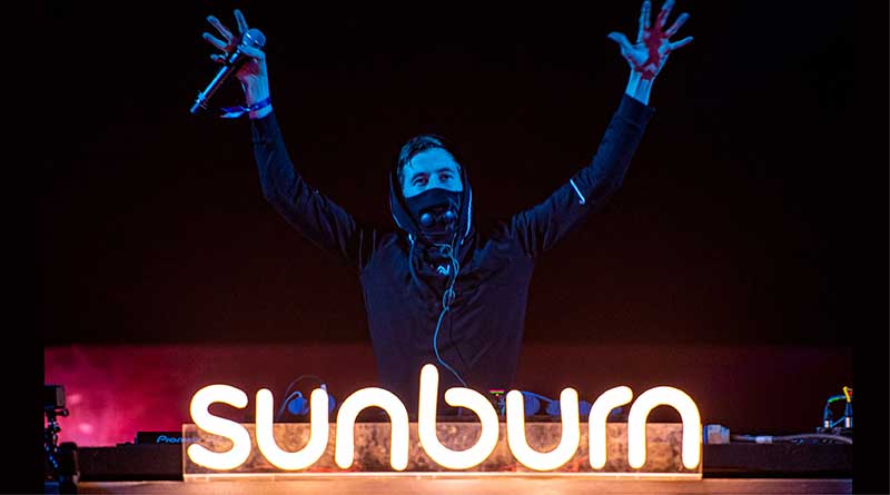 Alan Walker performing at Sunburn 2018