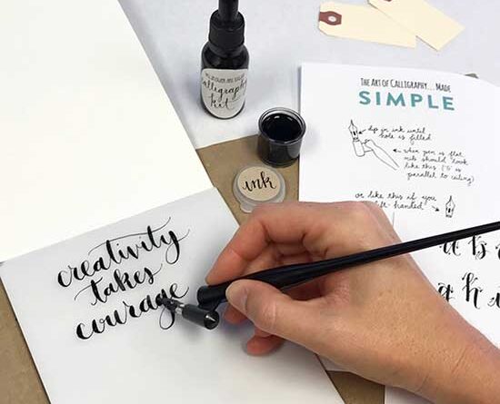 Hand writing a quotationu using calligraphy