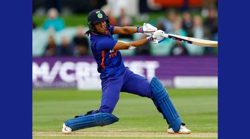 Harmanpreet Kaur batting