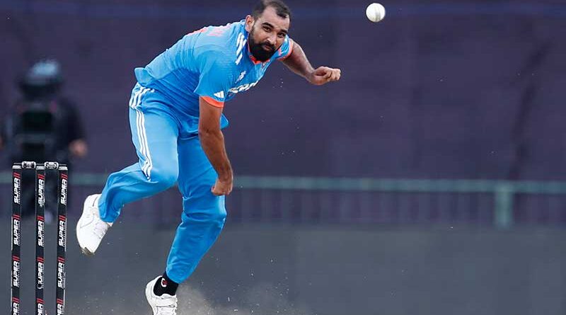 Mohammed Shami bowling