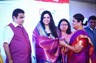 Being felicitated as jury for Womennovator 2019-’20, in the presence of Shri. Nitin Gadkari, Minister for Road Transport & Highways of India and MSMEs, Government of India