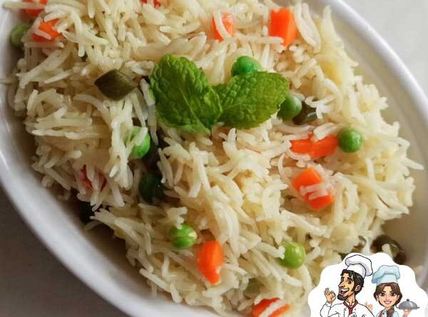 Two minute pulao in a serving bowl
