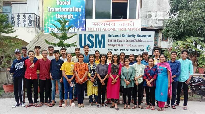 Students of St Xavier’s Sr Secondary School, Sultanpur