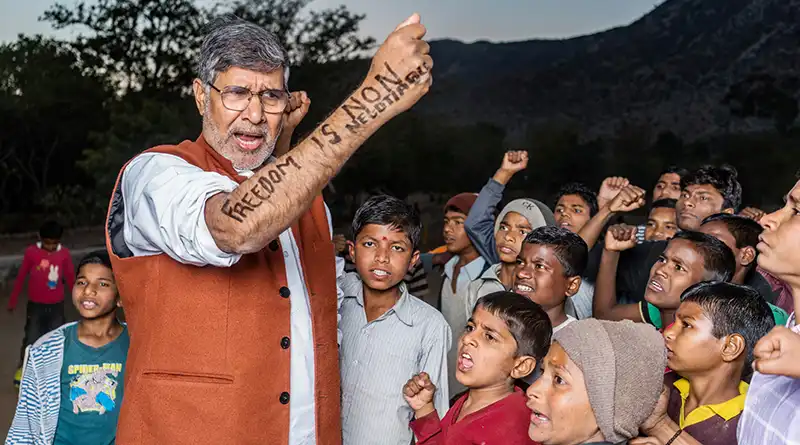 Kailash Satyarthi with a group of children