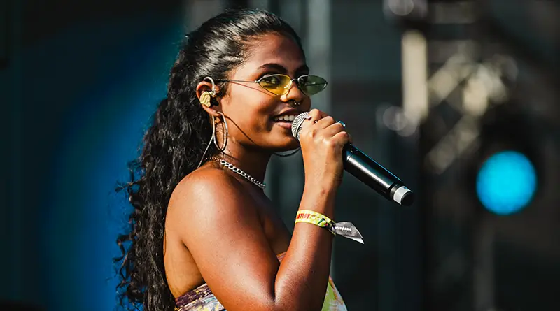 Mary Ann Alexander performing at VH1 Supersonic